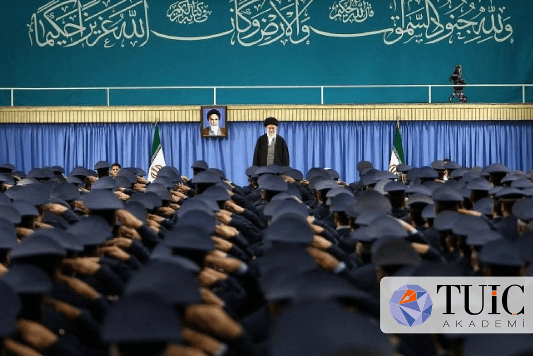 İran’ın Dini Lideri Hamaney’den, Trump’a Kinayeli Teşekkür.