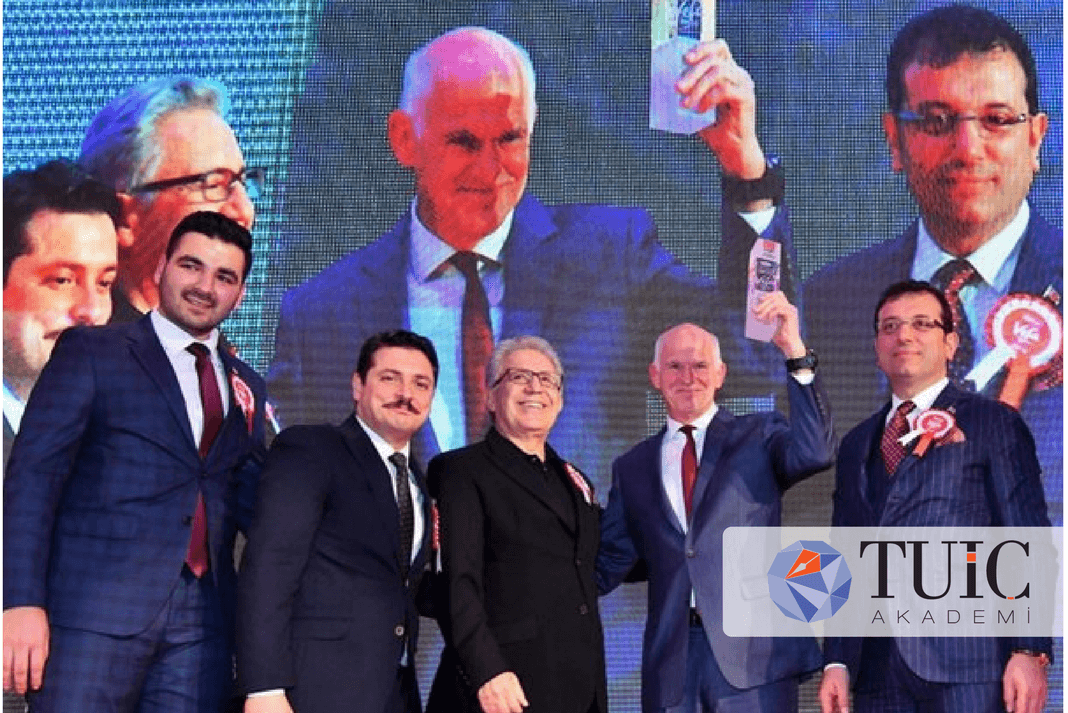 Yorgo Papandreu Ödül İçin İstanbul’da