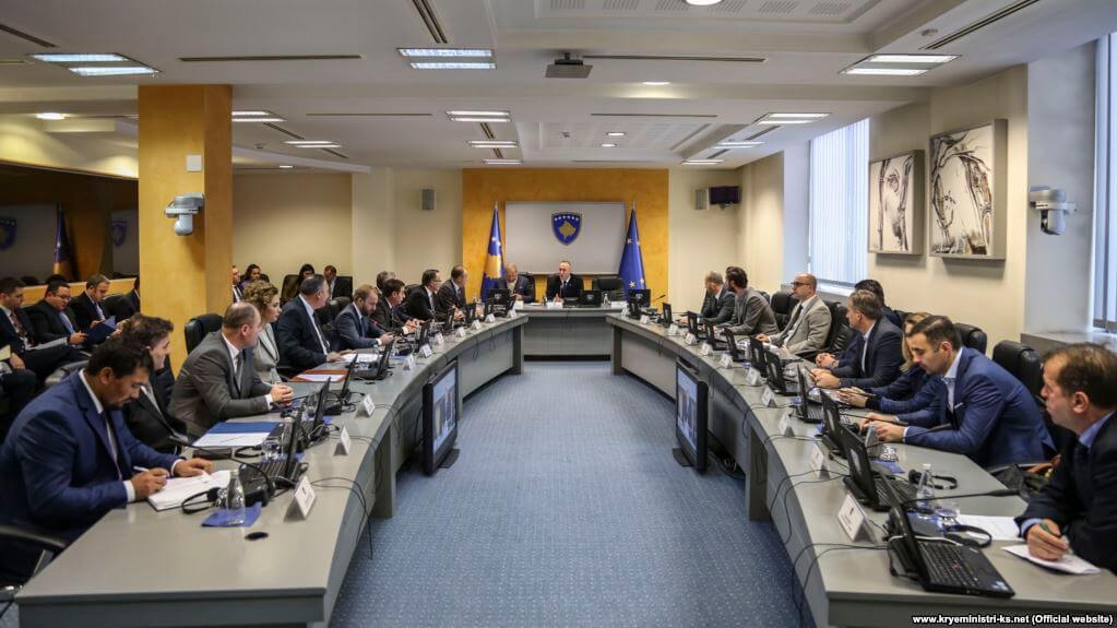 Kosova’dan Sırbistan ve Bosna Hersek’e Vergi Yaptırımı